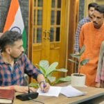 समाधान दिवस में डीएम का एक्शन मोड, लापरवाह अधिकारियों पर सख्ती…